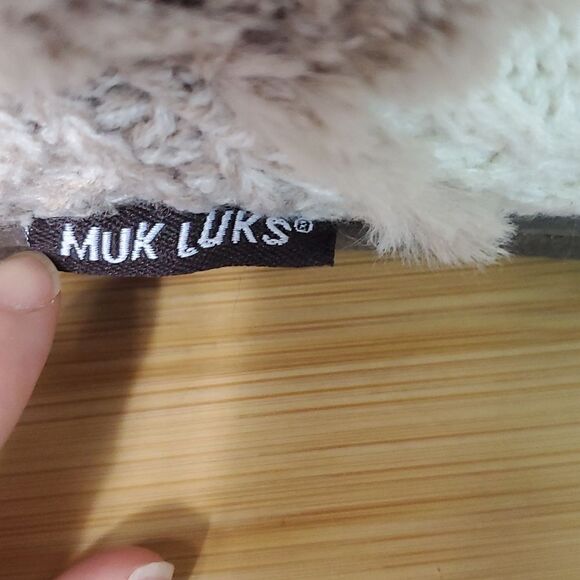 Muk Luks Cable Knit Faux Fur Lined Women's Slippers Off White Oatmeal Size L - Picture 2 of 11
